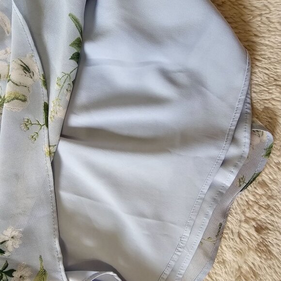 Calvin Klein Small Floral Print Spaghetti Strap Camisole Top Blue & White - Picture 4 of 8